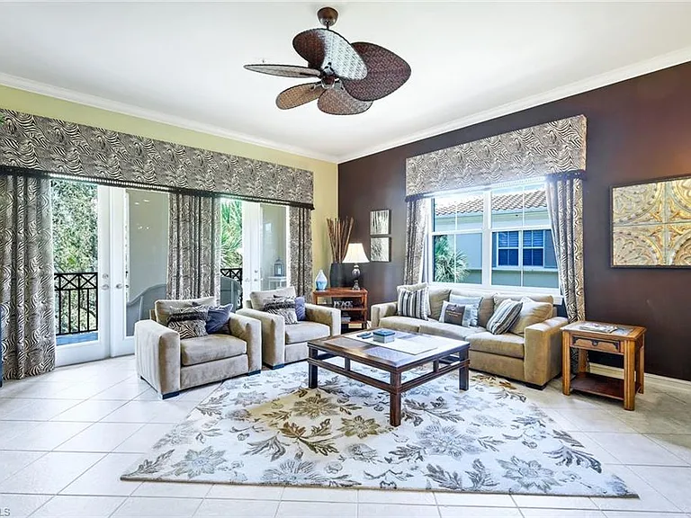 2826 Tiburon Blvd E #103 — Photo 4