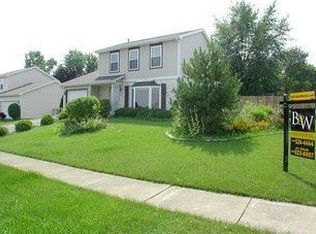 34 Chaucer Ln, Streamwood, IL 60107