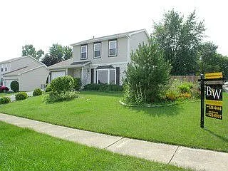 34 Chaucer Ln photo 1