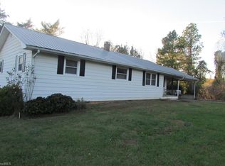 6421 Hidden Springs Rd, Denton, NC 27239