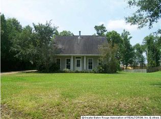 10706 Eagle Crest Dr, Denham Springs, LA 70726