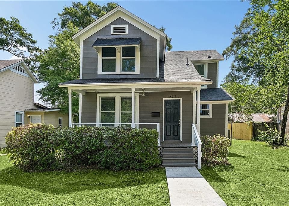 1st image of 526 Avenue S Ave
