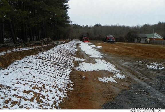 2nd image of 30 Edgewood Road Ext