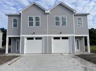 140 Pasture Ln #13A, Swansboro, NC 28584