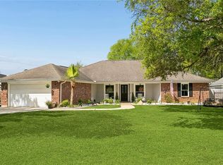150 Frenchmen Dr, Mandeville, LA 70448