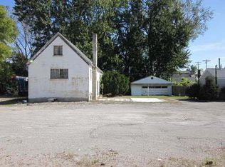 6602 Jackman Rd, Temperance, MI 48182