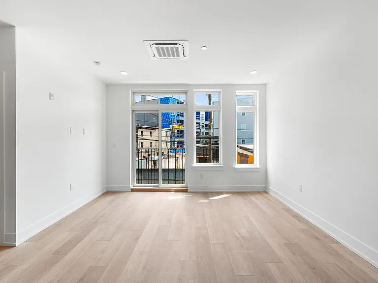 1801 N 2nd St #204 — Photo 5