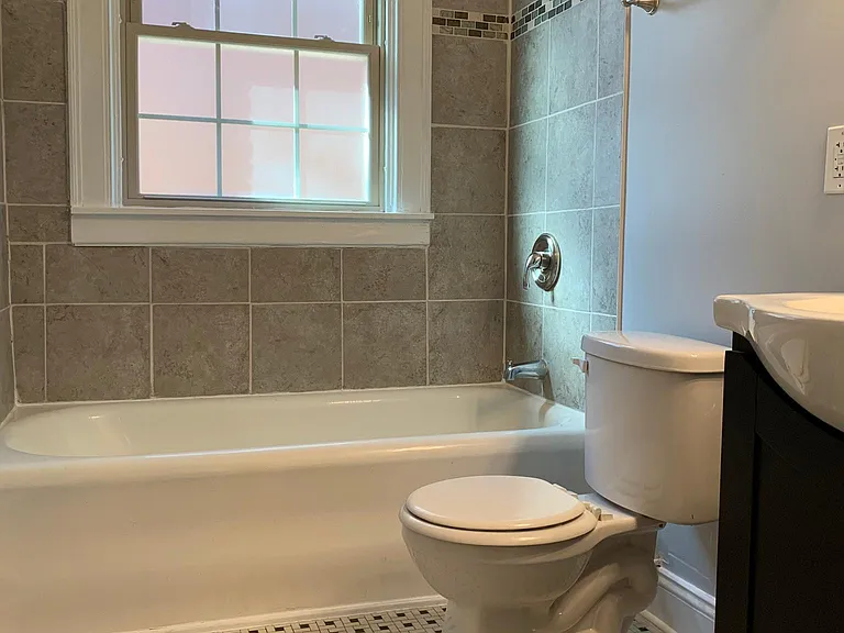 931 Nassau St #1 — Photo 16