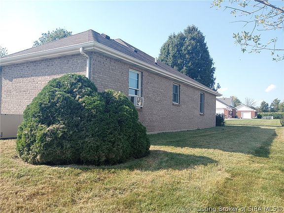 4th image of 169 N Ridge Road
