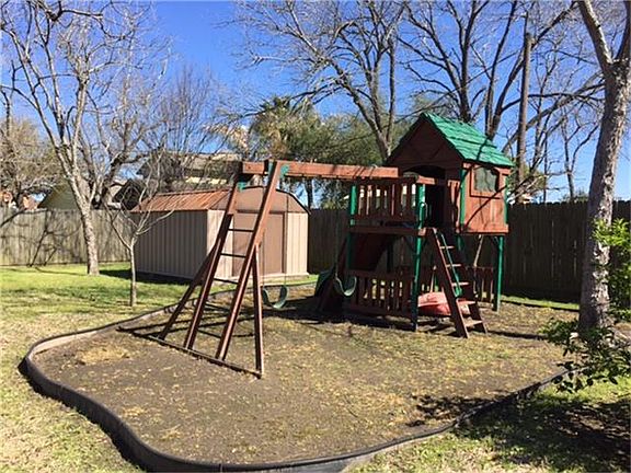 4th image of 9706 Mackworth Dr