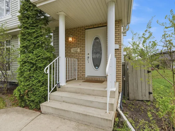 11337 76th Ave NW, Edmonton, AB T6G 0K3