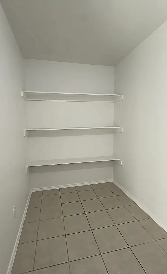 3 bed, 2.0 bath, 1626 sqft, $2,350 — Photo 4