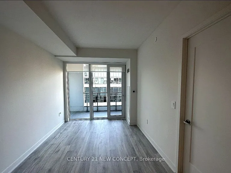 60 Princess St #1020 — Photo 4