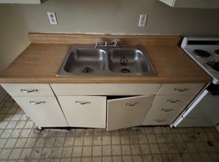 514 S Wall St #3, Carbondale, IL 62901