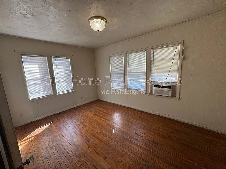 2148 N Stonewall Ave — Photo 9
