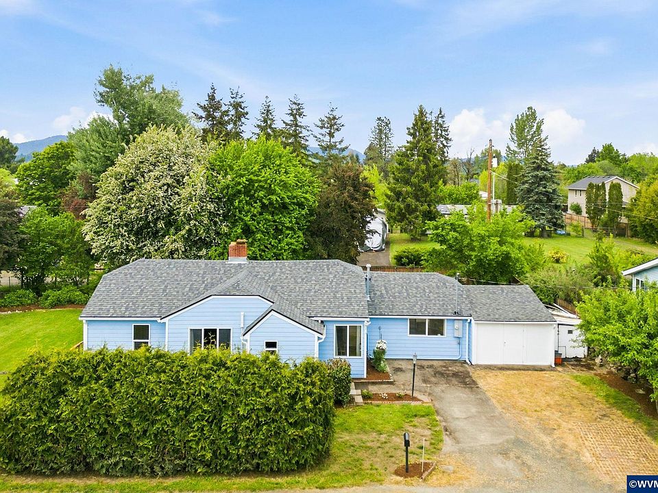 1st image of 5215 SW Blueberry Dr