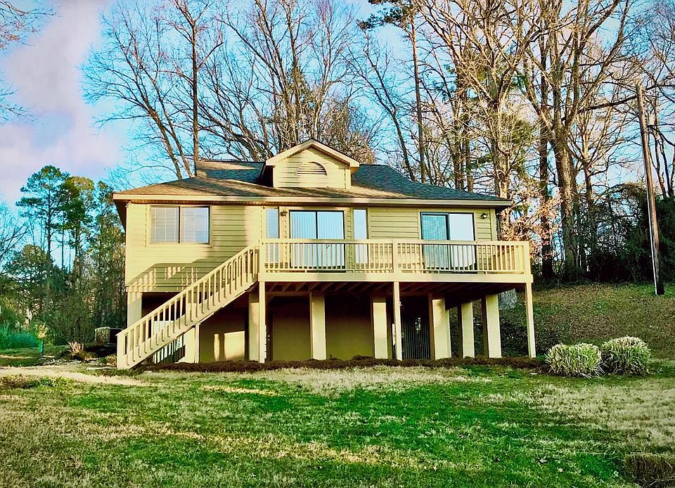 1st image of 203 McKee Dr
