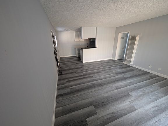 4th image of 1230 N Dresden Pl #A