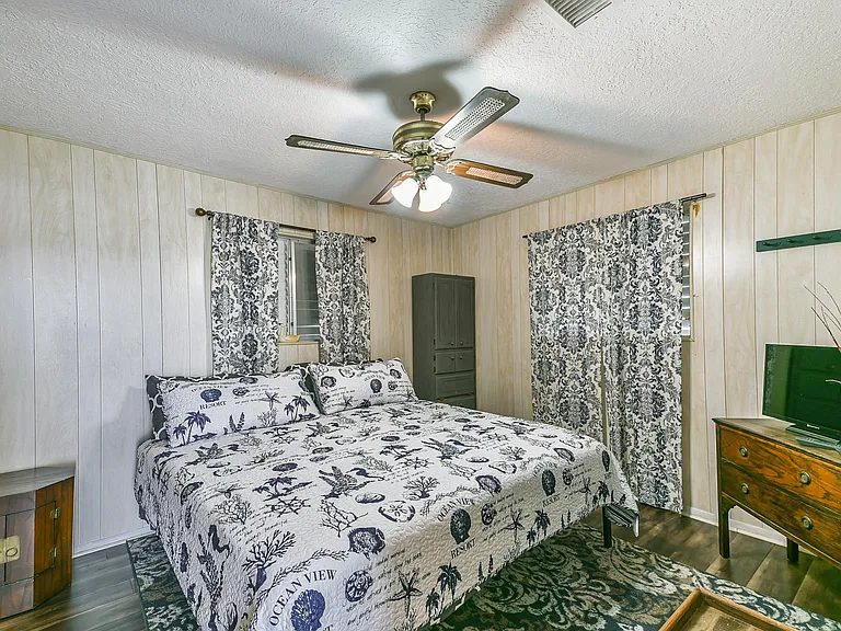 4026 Kent Dr — Photo 22