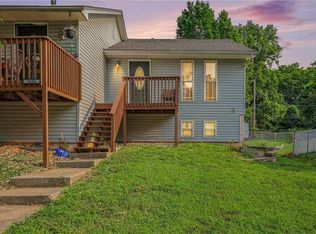5604 NE 50th St, Kansas City, MO 64119