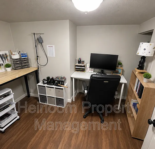 902 N 11th Ave E #1 — Photo 3