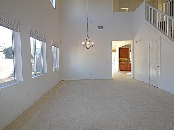 2nd image of 812 Waterway Ln