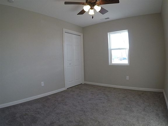4th image of 1302 N Sheridan Ave