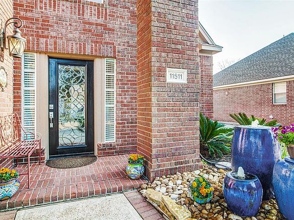 4th image of 11511 Canyon Woods Dr