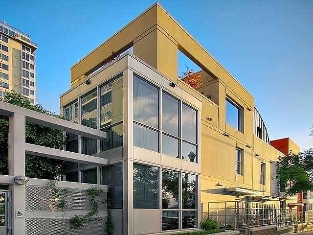 1st image of 375 W Cedar