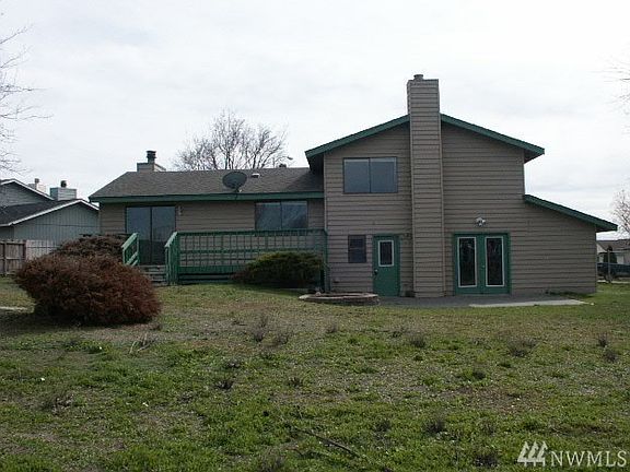 2nd image of 219 N Manzanita St