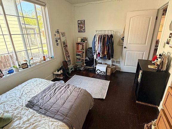5th image of 481 Warwick St APT 1