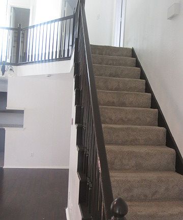 3rd image of 302 Mahogany Dr