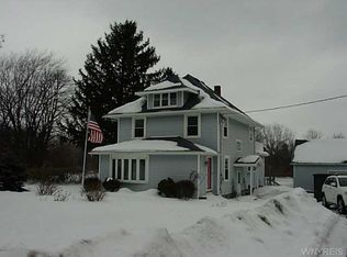 5447 Upper Mountain Rd, Lockport, NY 14094