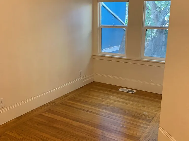 1123-29 Filbert St — Photo 6