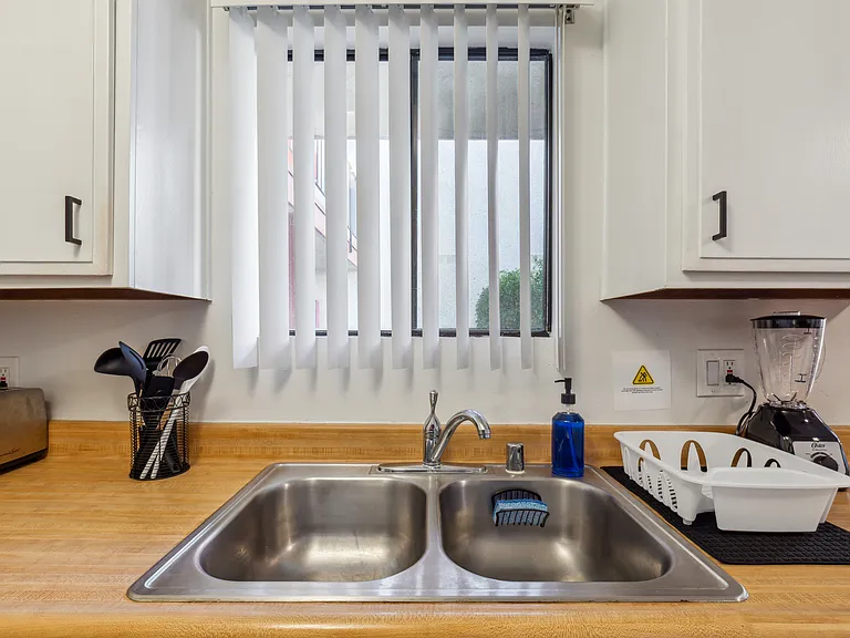 4591 Orange Ave — Photo 13