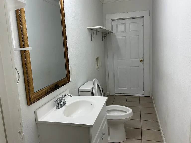 714 N McDonald St — Photo 21