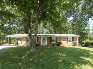 2120 Ruritan Rd, Roanoke, VA 24012