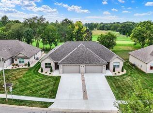 980 Paris Dr, Franklin, IN 46131