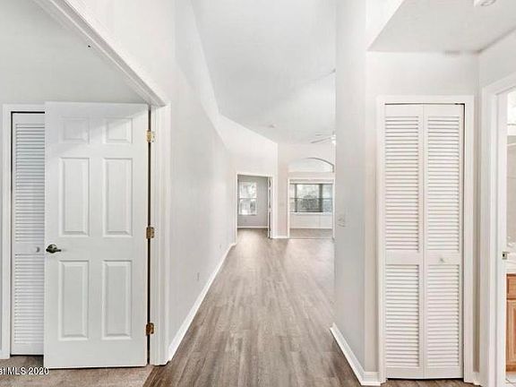 3rd image of 468 Prestwick Ct #468