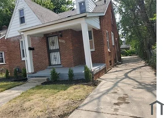 10058 Greensboro St — Photo 22