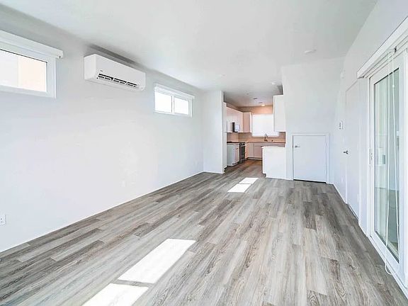 2nd image of 91-1640 Honouliuli St #64