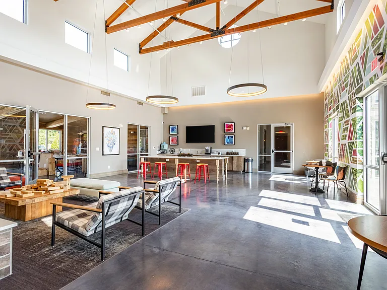 Hawks Landing Apartments — Photo 32