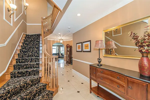 Rented by Keller Williams City Life Realty | media 11