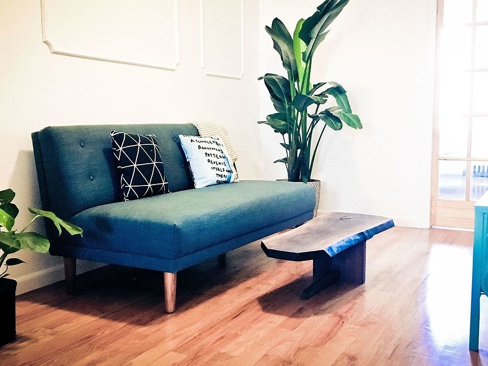 1st image of 107 Graham Ave APT 3R