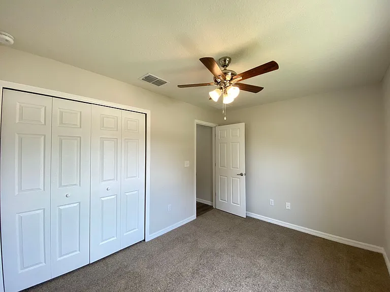 202 Locust Pass Ter — Photo 19
