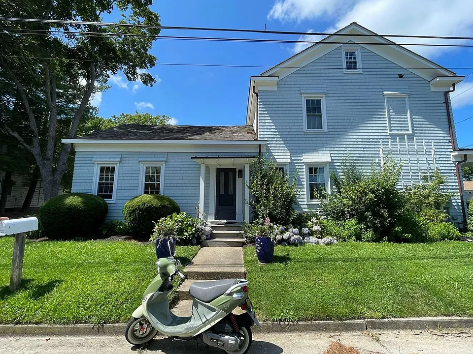 475 Youngs Ave #C