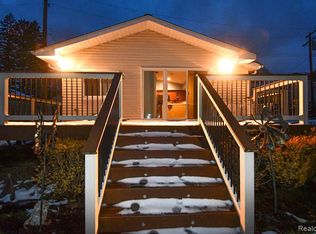 5750 Bullard Rd, Fenton, MI 48430