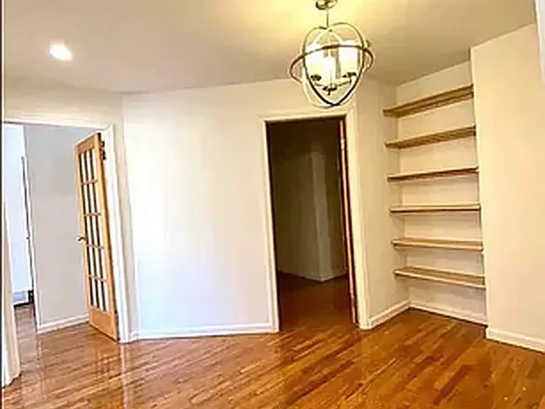 530 W 47th St #6D — Photo 9