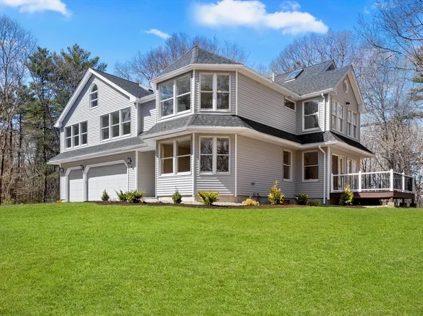 5 Abi Saad Cir, Middleboro, MA 02346