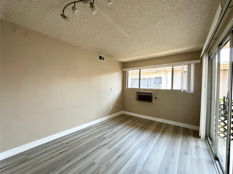 135 Diamond St #3 — Photo 9